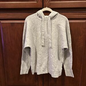 TALULAH Gray Women's Sweater